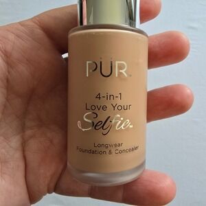 🆕️ *NWT* NEW PUR 4-in-1 Love Your Selfie Longwear‎ Foundation & Concealer MP3